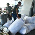 TIM SFQR TNI AL BERSAMA TIM GABUNGAN BERHASIL GAGALKAN PENYELUNDUPAN 14 KARUNG BALLPRESS DI NUNUKAN