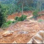 Tambang Batu Tanah Galian C Diduga Ilegal Viral Berlokasi di Lereng Bukit Kopisan Milik Afung