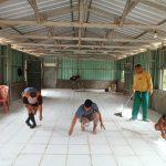 Satgas TMMD 126 Kodim Tambrauw Masuki Tahap Finishing Pemasangan Keramik dan Pengecatan Gereja Advent