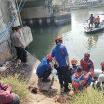 4 Jam Sisir Sungai BKT, Tim SAR Ditpolairud Polda Metro Temukan Korban Tenggelam Warga Bekasi