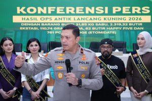 Patroli Dini Hari Ditsamapta PMJ Gagalkan Dugaan Begal, Dua Pemuda Bawa Golok Diamankan di Jakbar