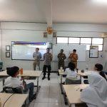 Polsek Tambora Bersama 3 Pilar Berikan Edukasi Humanis kepada Pelajar SMAN 19