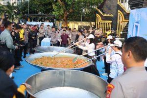Bobon Santoso Sajikan 3.000 Porsi Tongseng di Dapur Jaga Jakarta, Meriahkan CFD Polda Metro Jaya