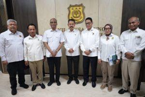 Perkuat Sinergi Hukum dan Pengawalan Sektor Energi, Wakil Jaksa Agung Terima Audiensi Wakil Menteri ESDM
