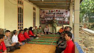 TNI Intensifkan Penyuluhan Pencegahan Karhutla di 11 Kecamatan Kabupaten Melawi, Kalbar